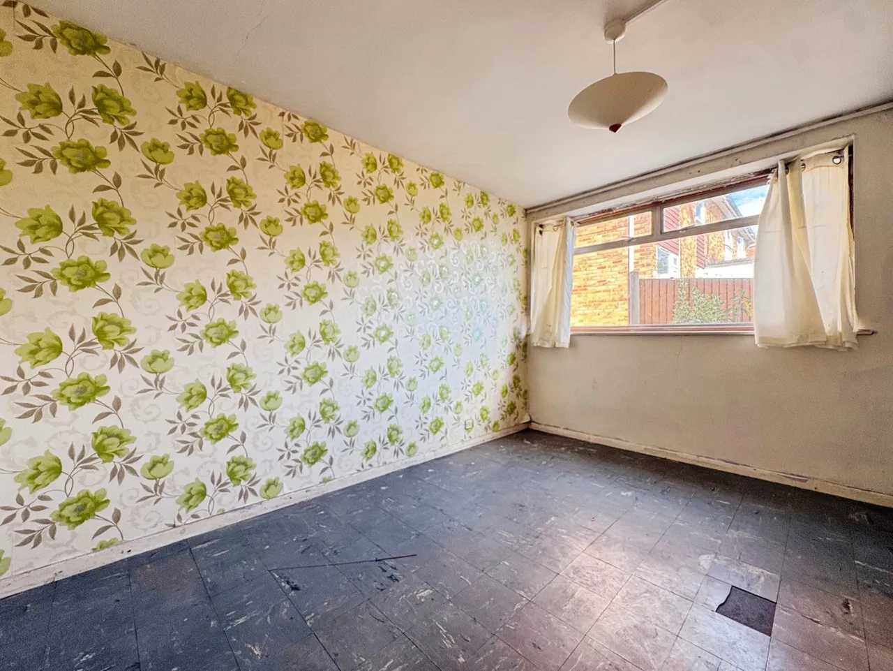 Legge Crescent, Aldershot, Hampshire, GU11 3NT, photo 6