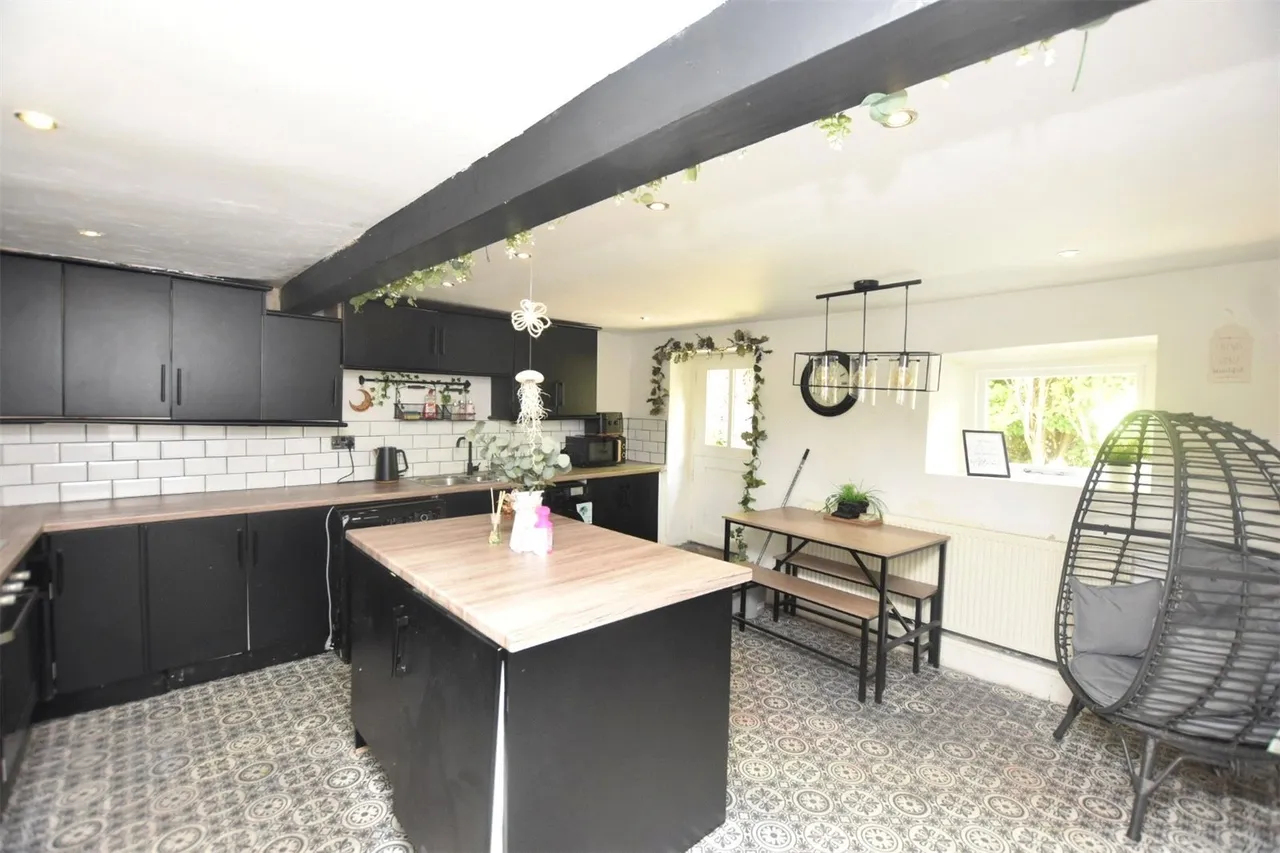 Lammack Road, Blackburn, Lancashire, BB1, photo 4