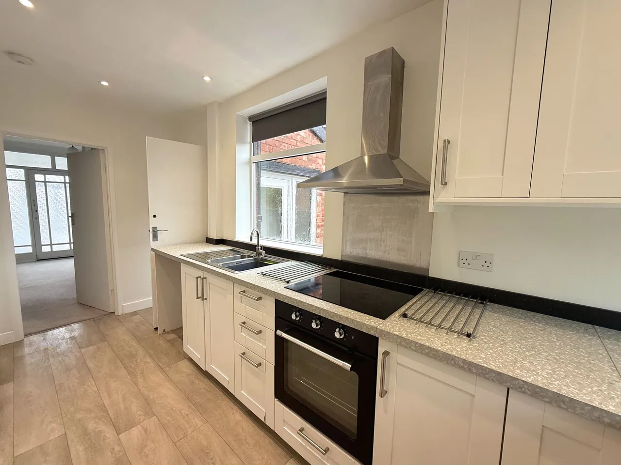 Chestnut Drive, Sale, photo 9