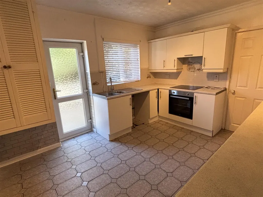 Lydford Walk, Bristol, BS3, photo 4