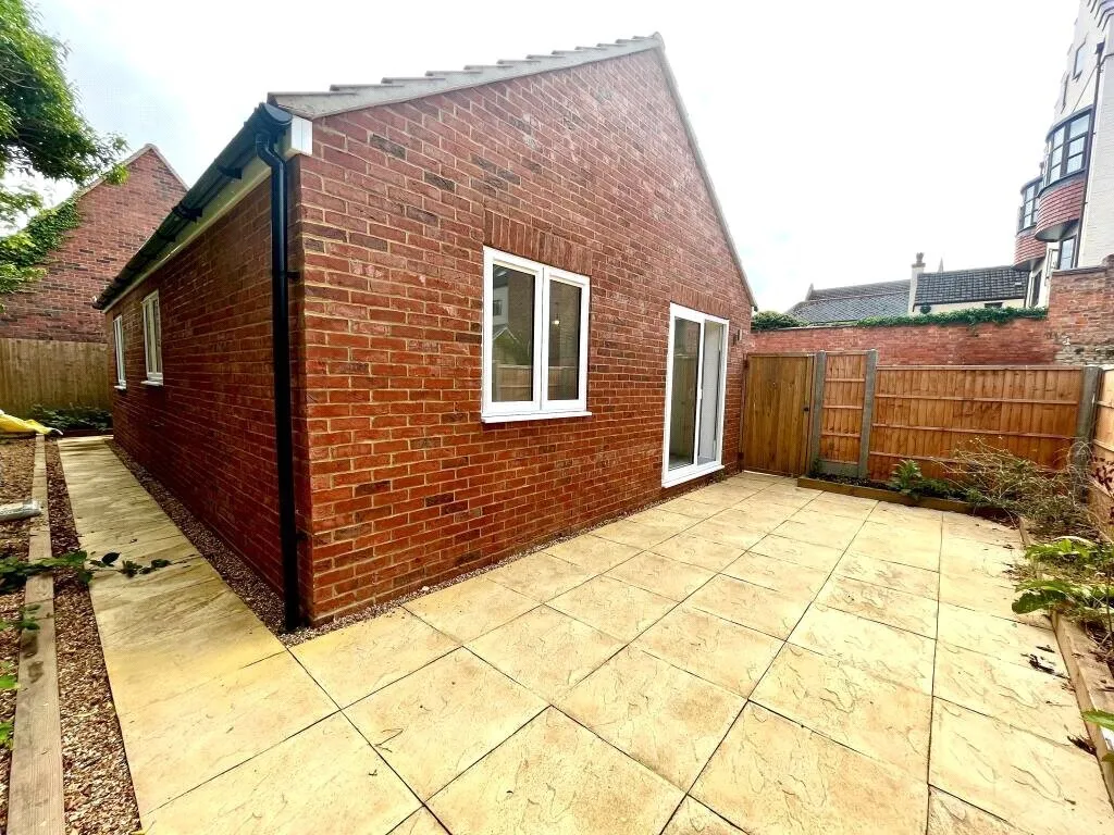 East Street, Olney, MK46, photo 16