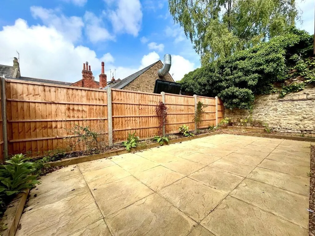 East Street, Olney, MK46, photo 14