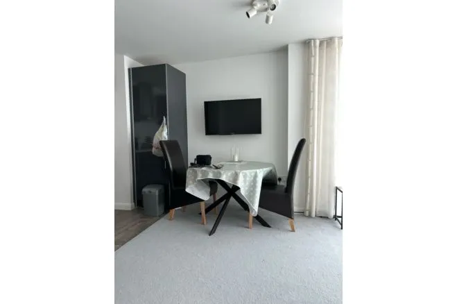 Havannah Street, Cardiff, CF10, photo 3