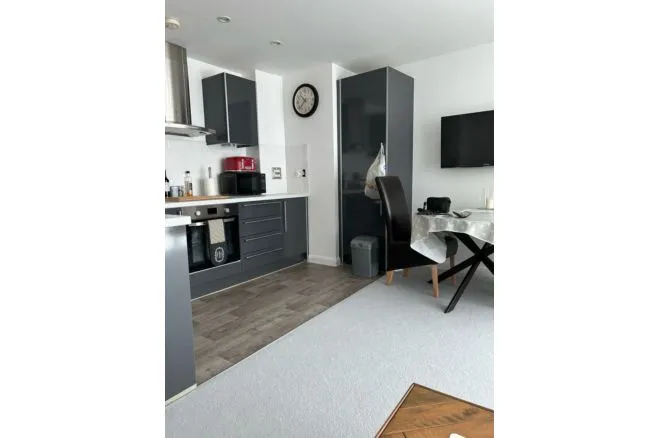 Havannah Street, Cardiff, CF10, photo 5