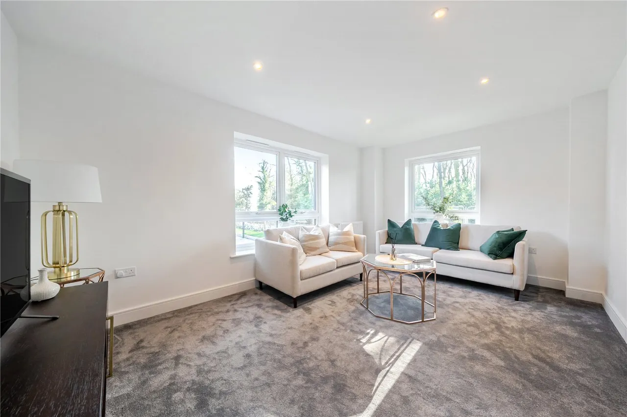 Amersham Road, HP15, photo 6