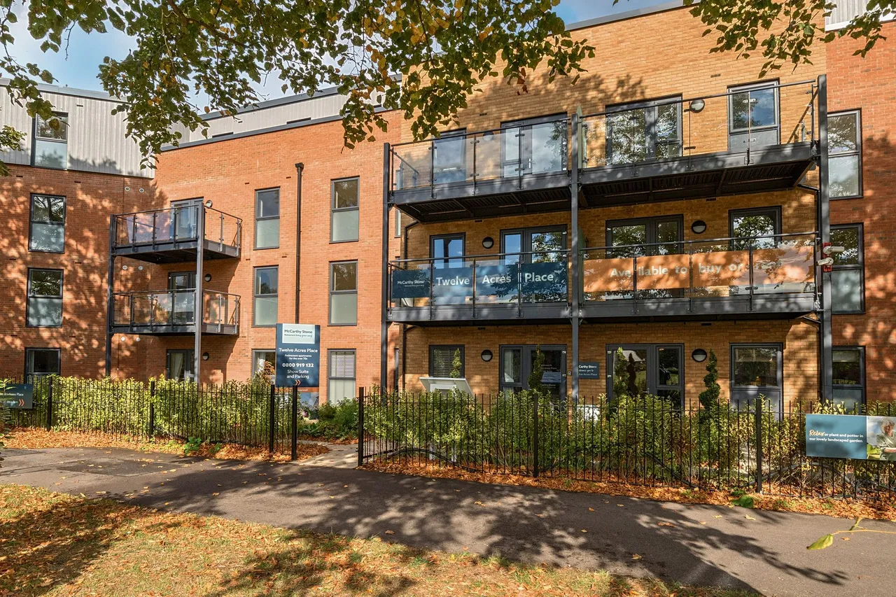 Palmers Field Avenue, Chichester, PO19, photo 6