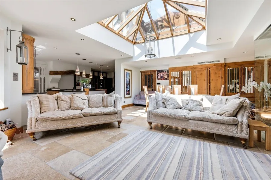 with 7 bedrooms in Bishop's Stortford, CM23, photo 4