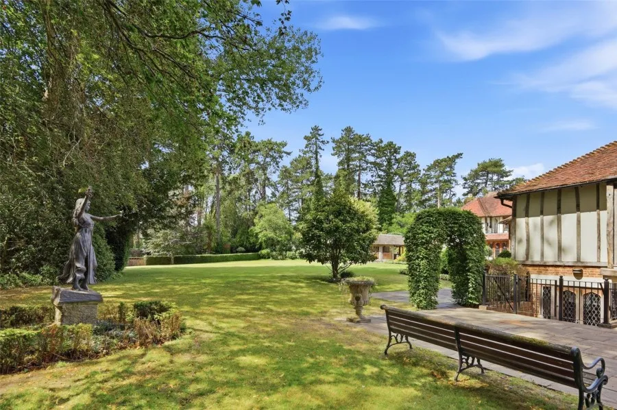 with 7 bedrooms in Bishop's Stortford, CM23, photo 45