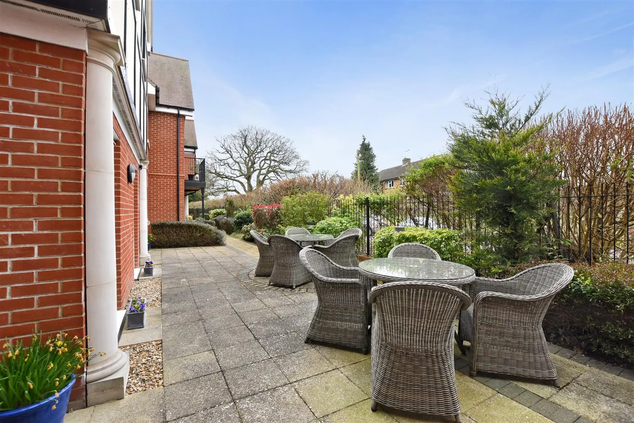 Hempstead Road, Bovingdon, HP3, photo 11