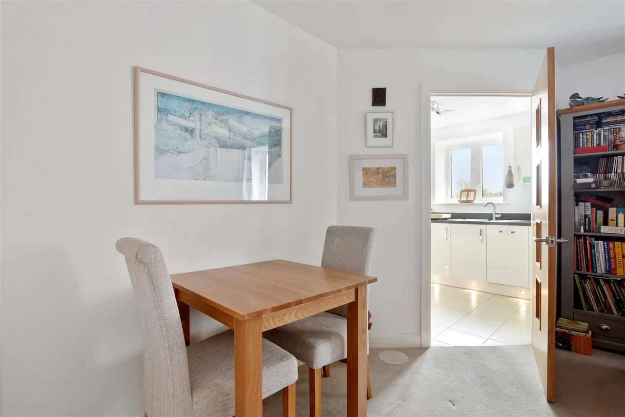 Hempstead Road, Bovingdon, HP3, photo 9
