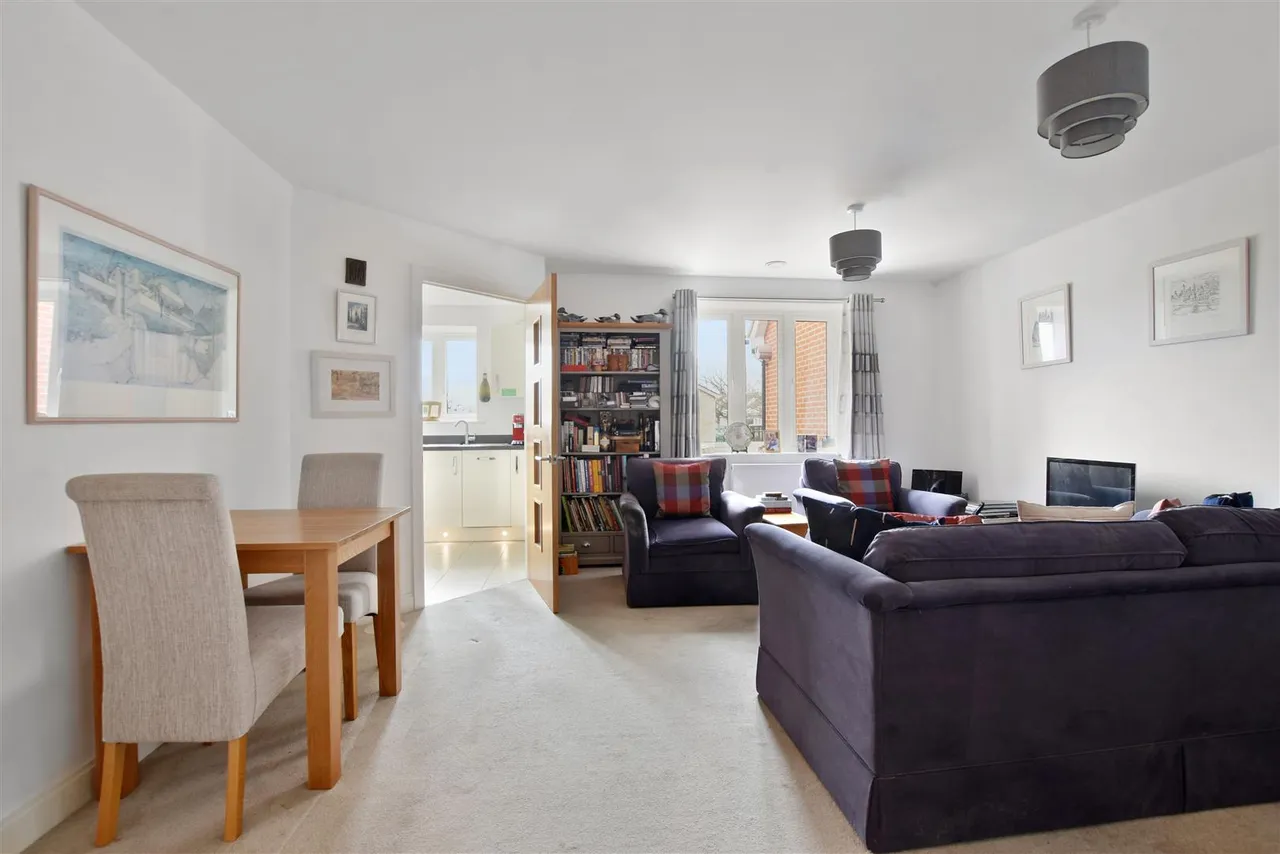 Hempstead Road, Bovingdon, HP3, photo 4