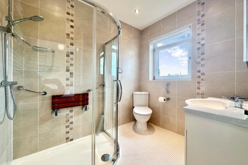 Lindsay Road, Poole, Dorset, BH13, photo 5
