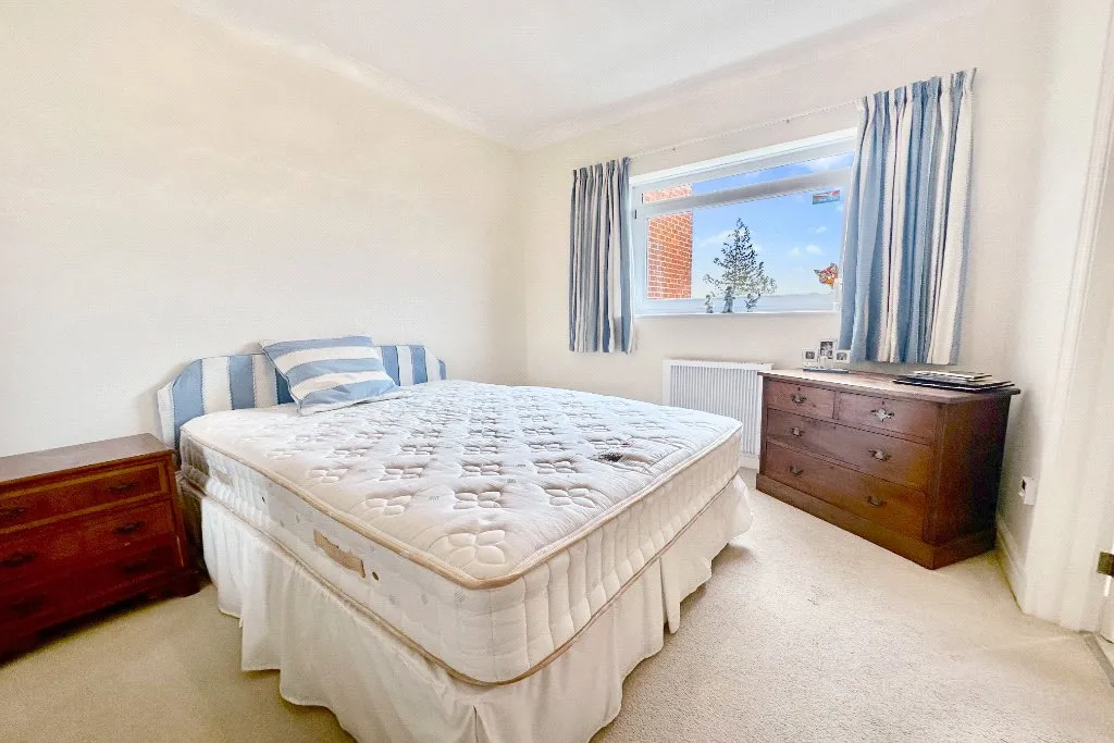 Lindsay Road, Poole, Dorset, BH13, photo 6