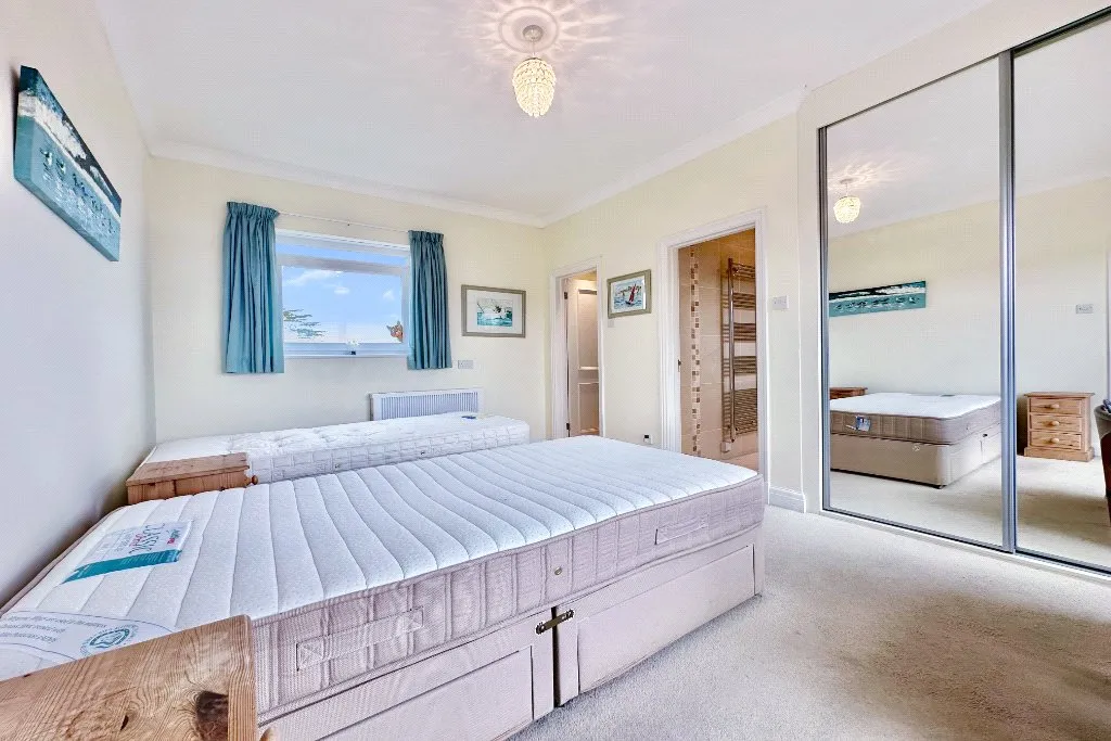 Lindsay Road, Poole, Dorset, BH13, photo 7
