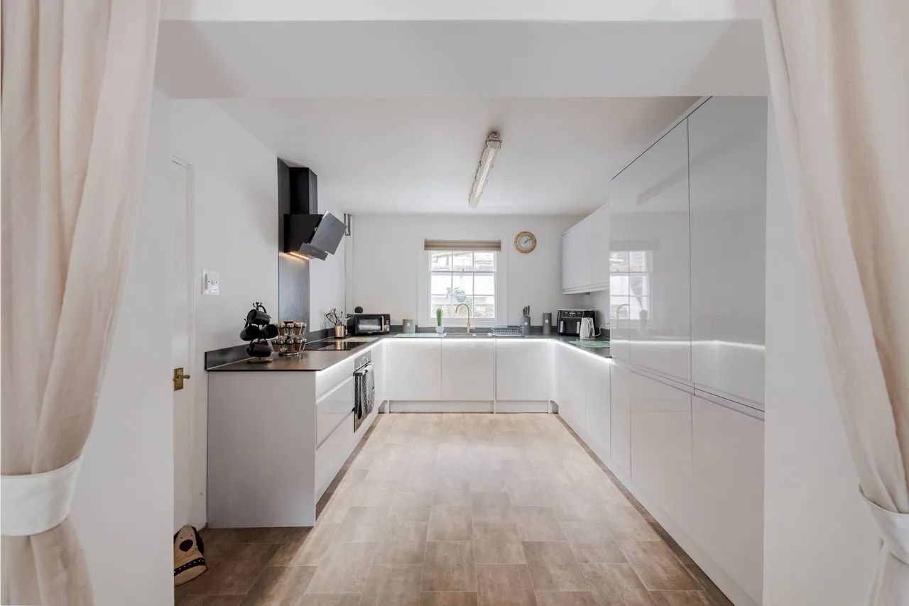 The Wharfage, Ironbridge, TF8, photo 6