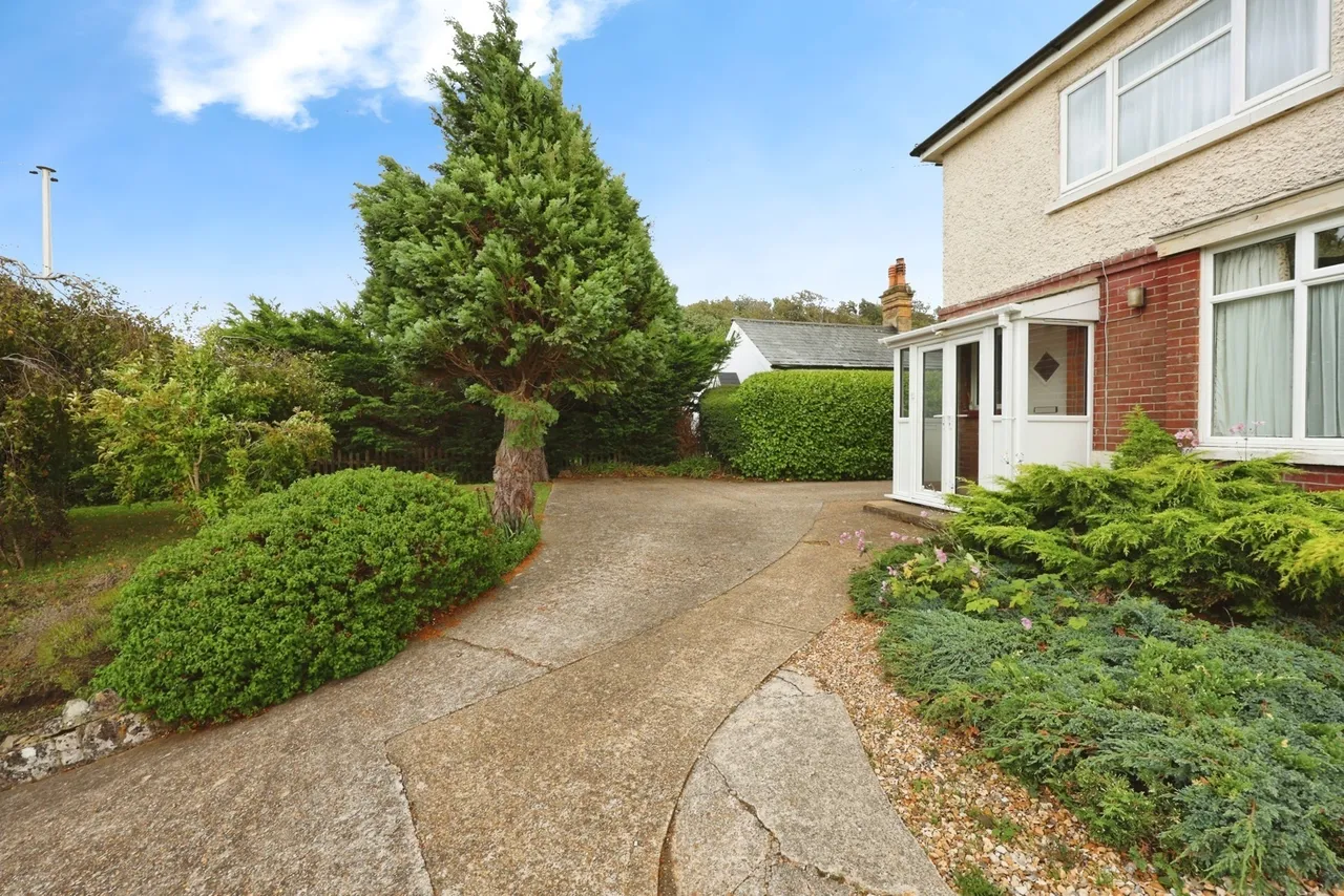 School Road, Godshill, PO38, photo 7
