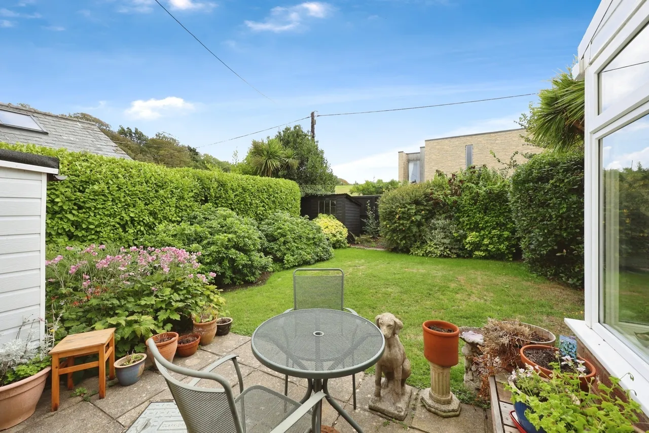 School Road, Godshill, PO38, photo 6
