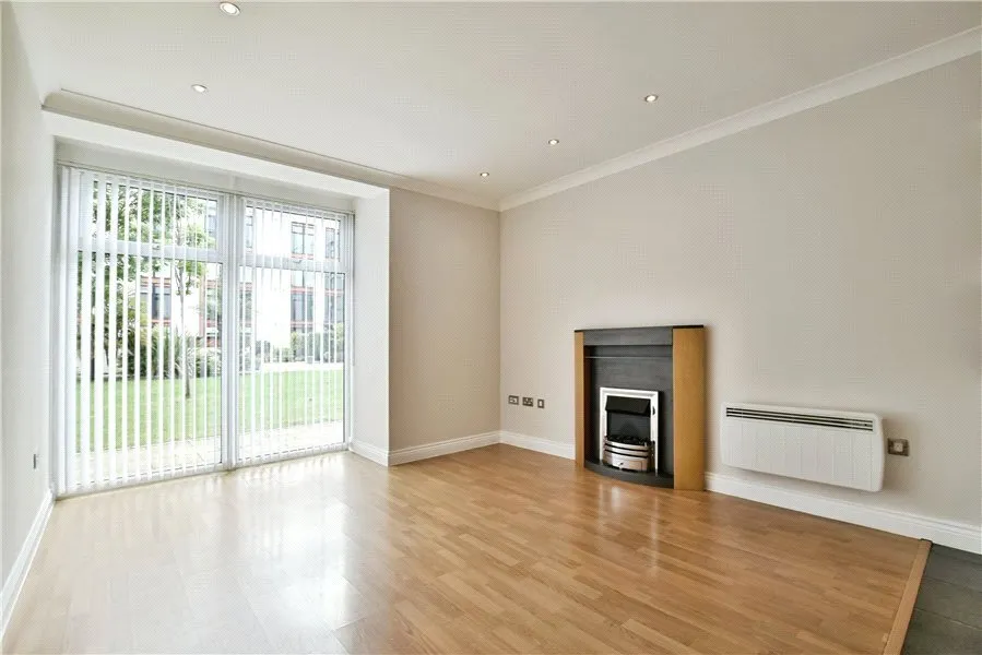 Altrincham Road, Manchester, Greater Manchester, M22, photo 4