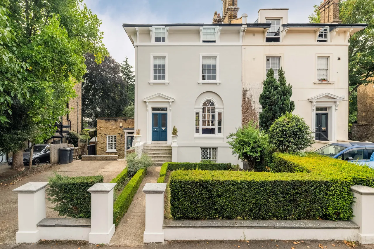 1 bed flat for sale, Church Terrace, London, SE13
