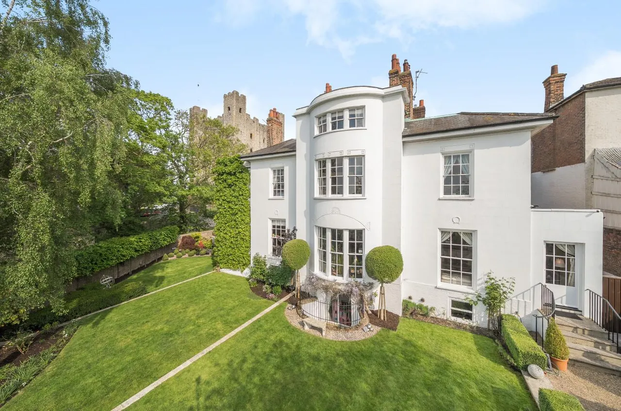 5 bed house for sale, Georgian Elegance, Boley Hill