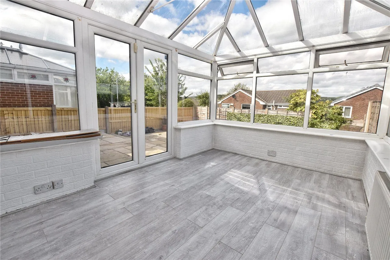 Bowland Road, Glossop, SK13, photo 17
