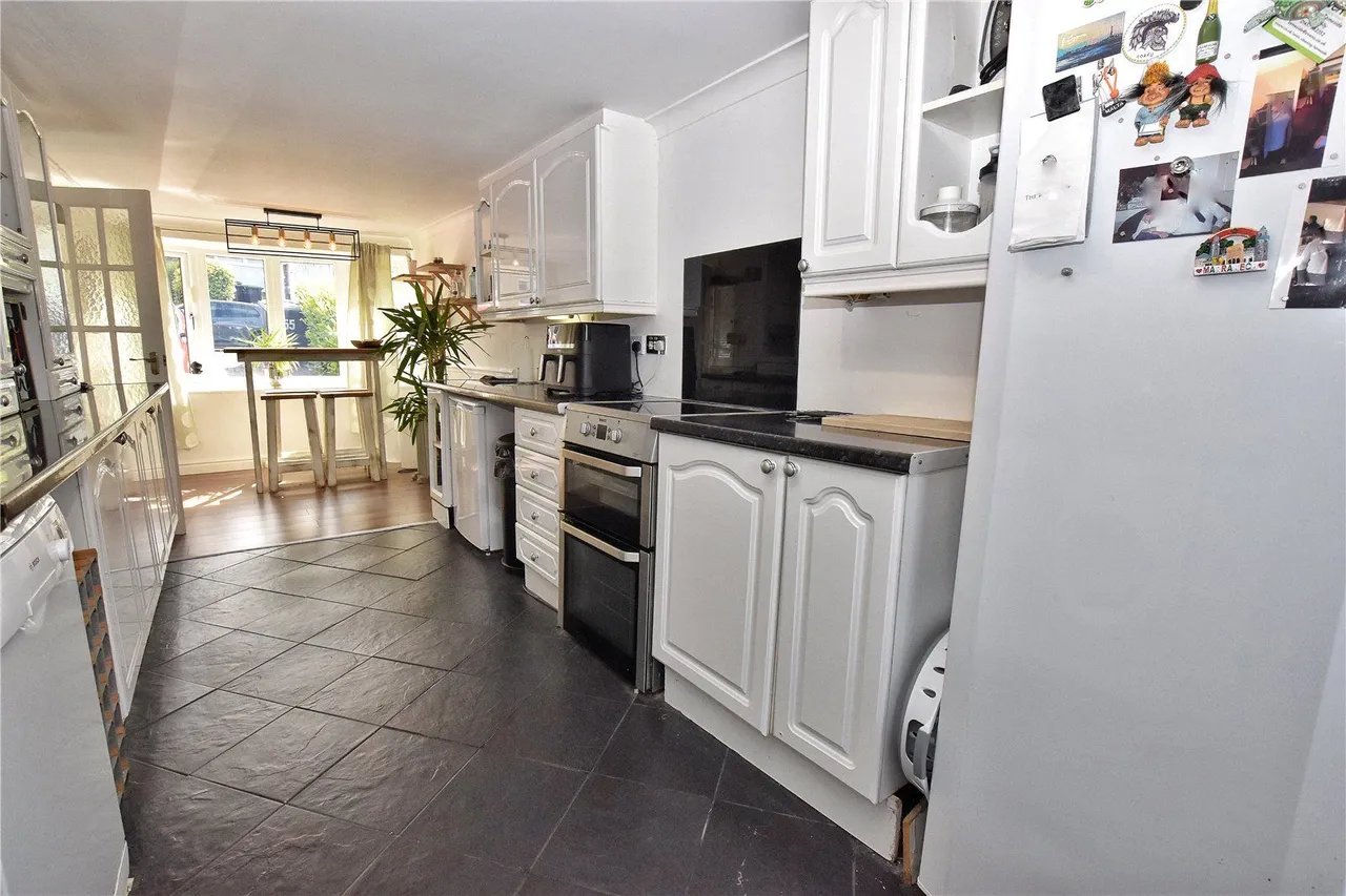 Bowland Road, Glossop, SK13, photo 10