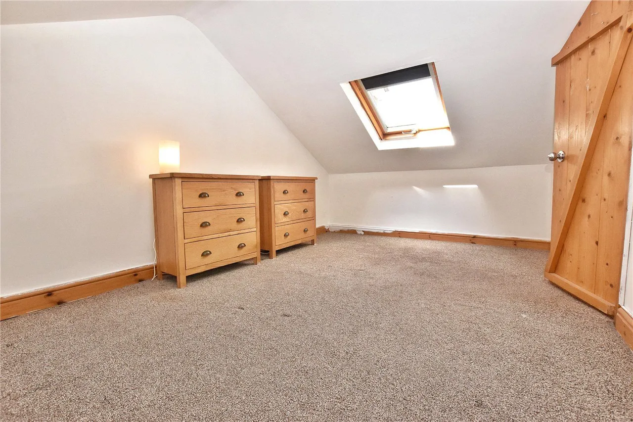 Bowland Road, Glossop, SK13, photo 16