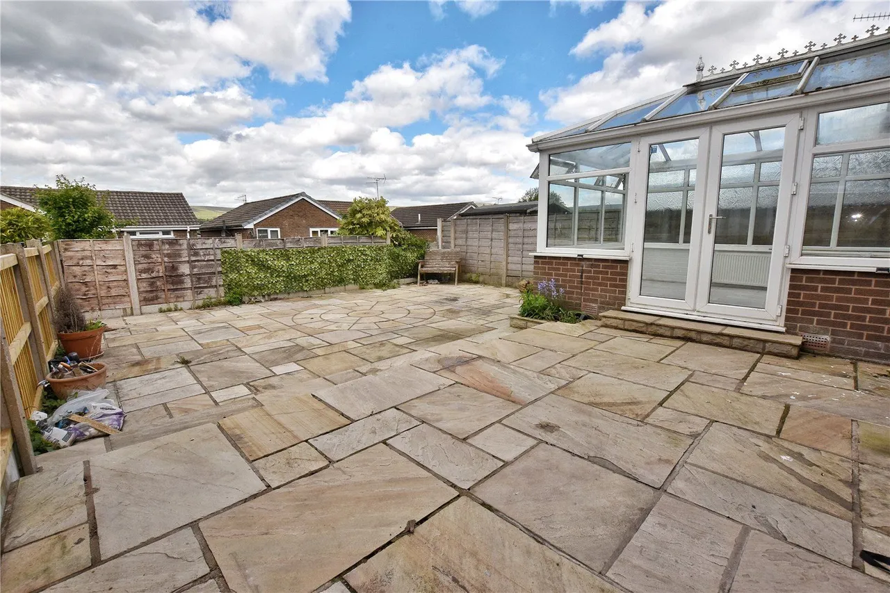 Bowland Road, Glossop, SK13, photo 18