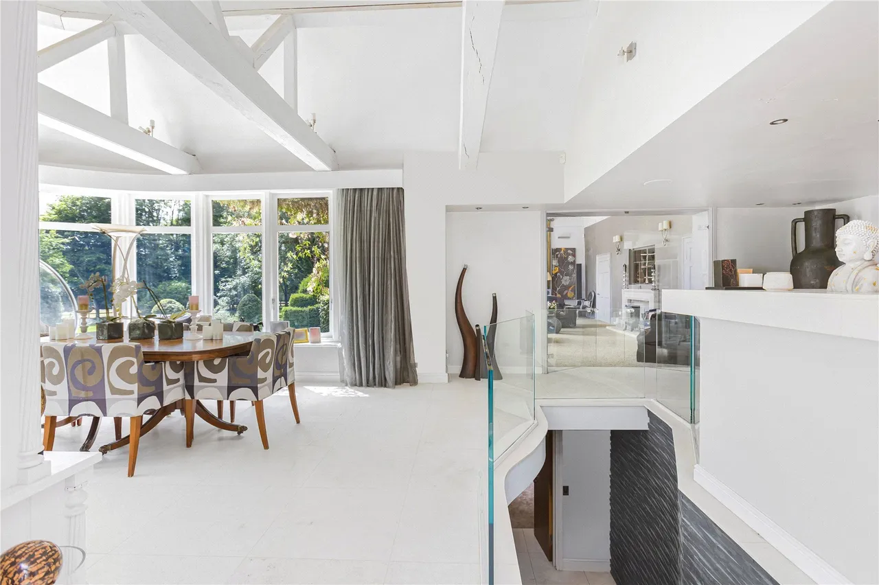 Sheepcote Dell Road, Holmer Green, HP15, photo 9