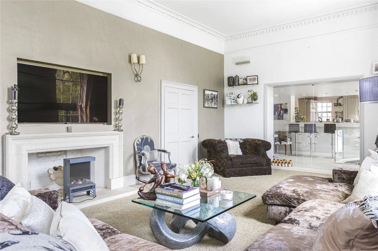 Sheepcote Dell Road, Holmer Green, HP15, photo 10