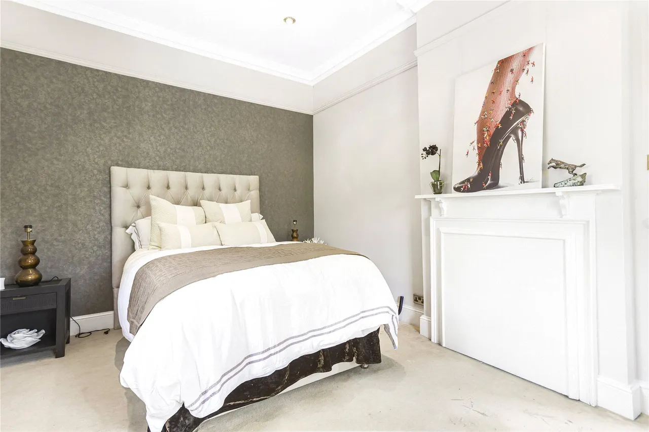 Sheepcote Dell Road, Holmer Green, HP15, photo 14