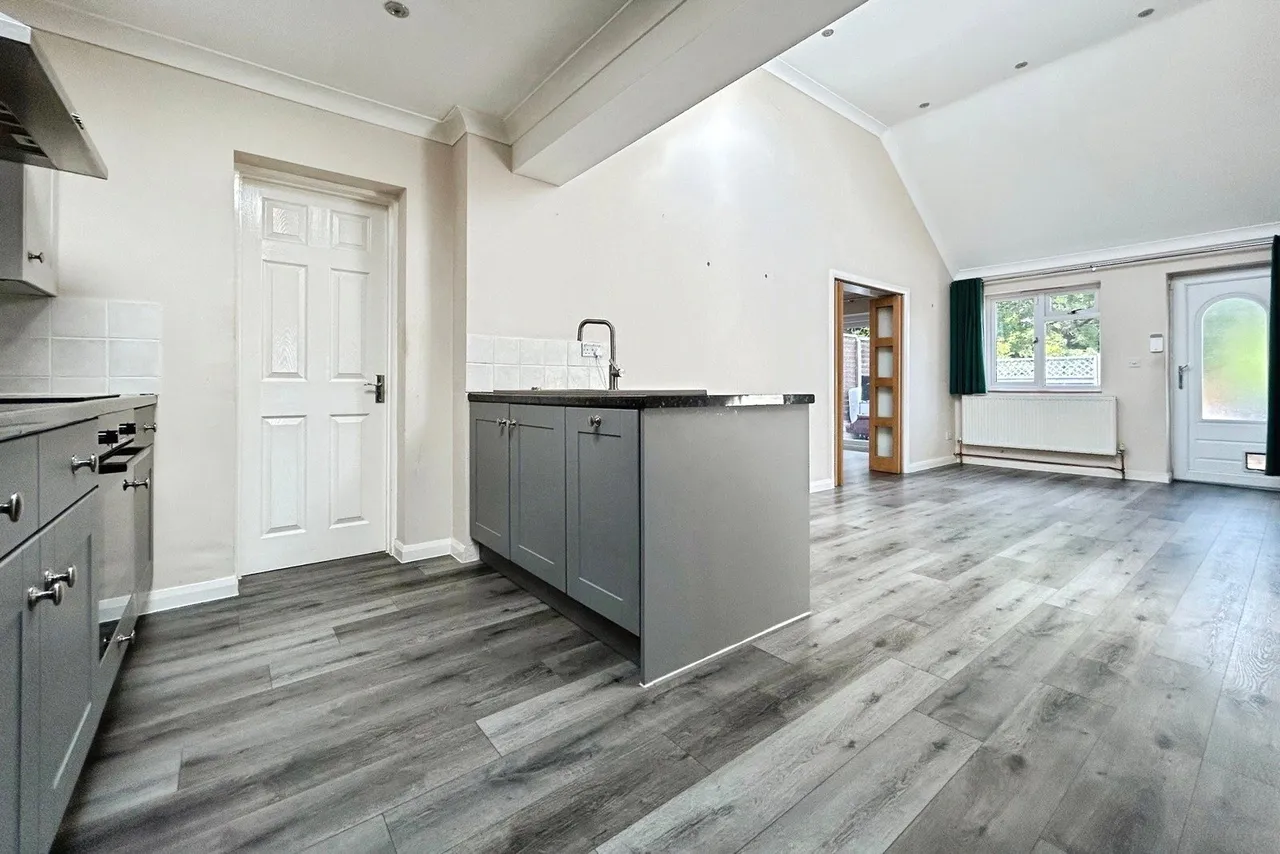 Buffins Road, Odiham, RG29, photo 7