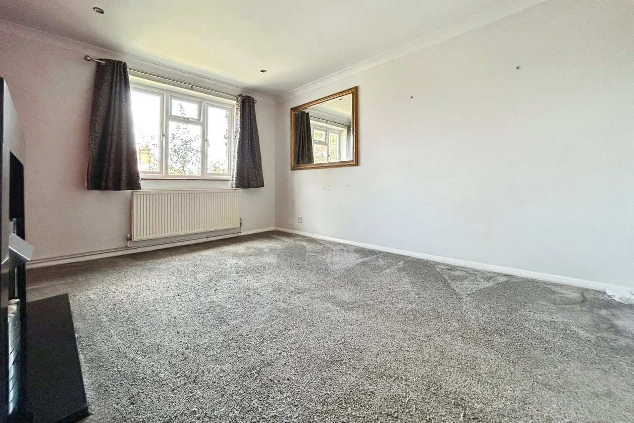 Buffins Road, Odiham, RG29, photo 12