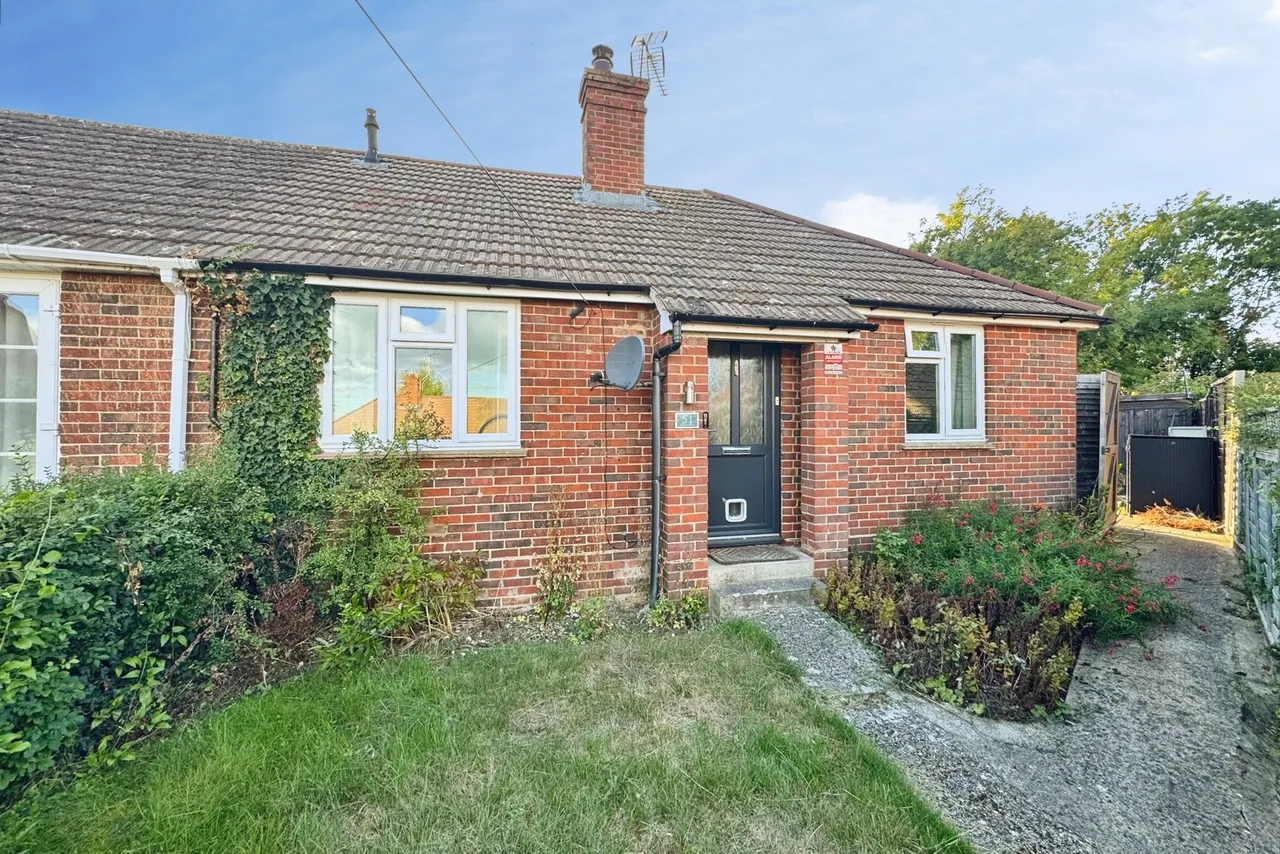 2 bed house for sale, Buffins Road, Odiham, RG29