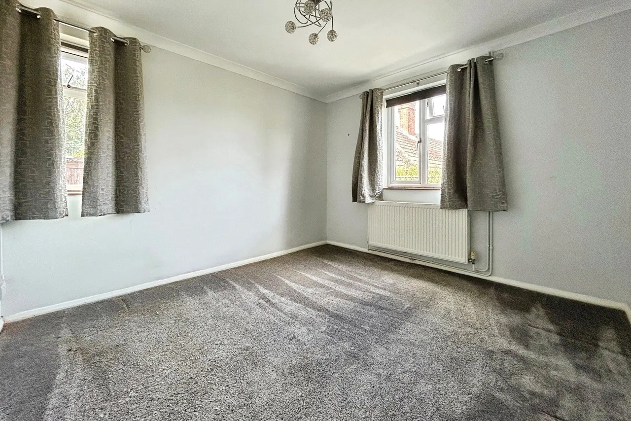 Buffins Road, Odiham, RG29, photo 5