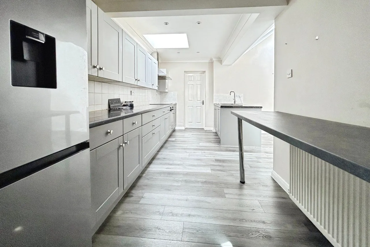 Buffins Road, Odiham, RG29, photo 11