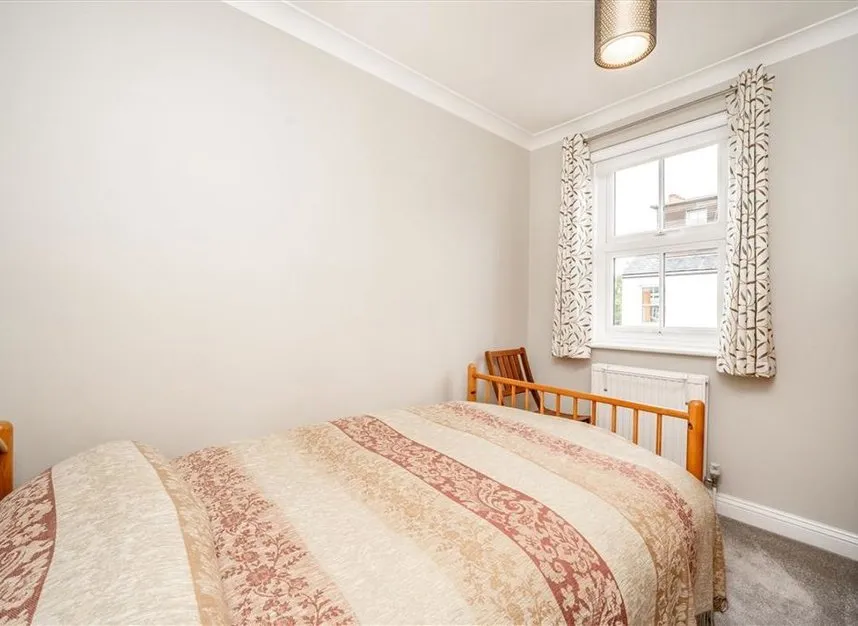 Clifton Road, Teddington, TW11, photo 5