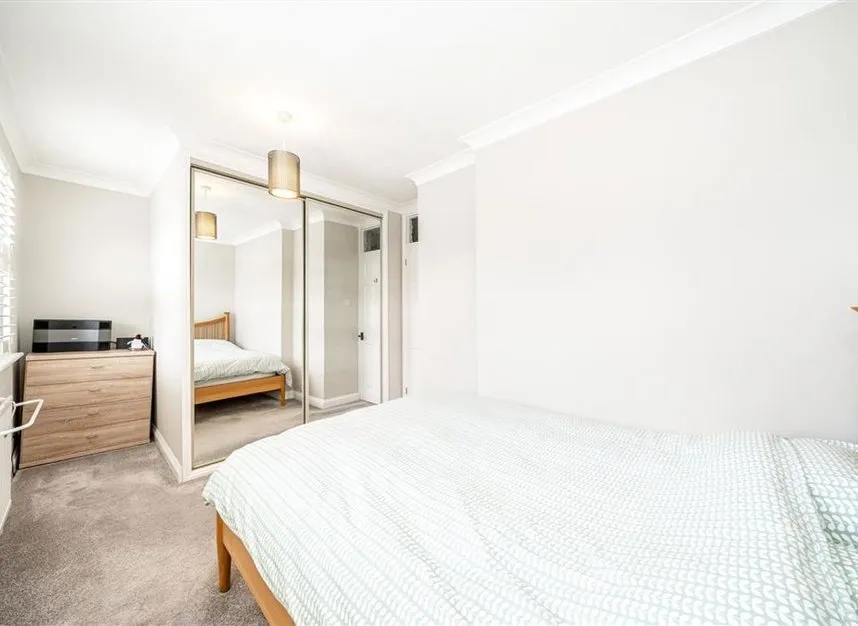 Clifton Road, Teddington, TW11, photo 4