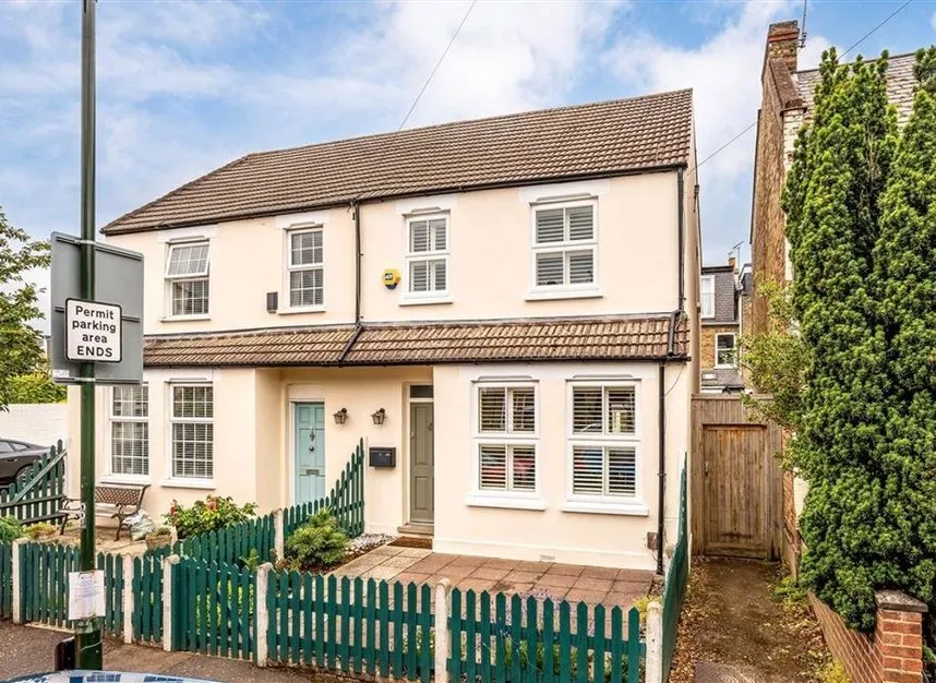 3 bed house for sale, Clifton Road, Teddington, TW11