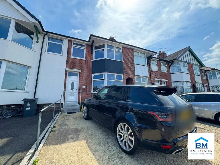 3 bed house for sale — Hillcroft Road, Leicester, LE5 5DX