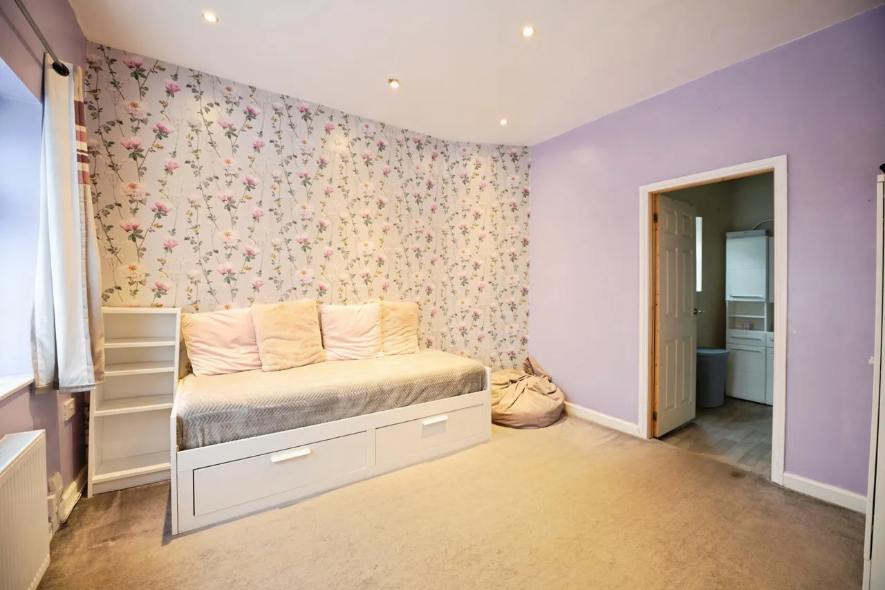 Burnham Road, Romford, RM7, photo 9