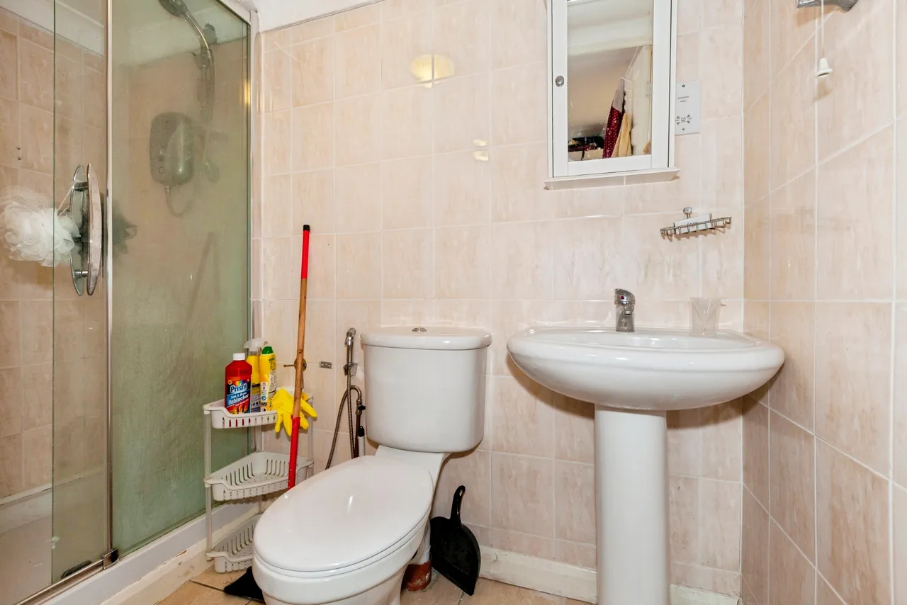 St Pauls Avenue, Slough, SL2, photo 13