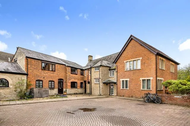 High Street, Kidlington, OX5, photo 10