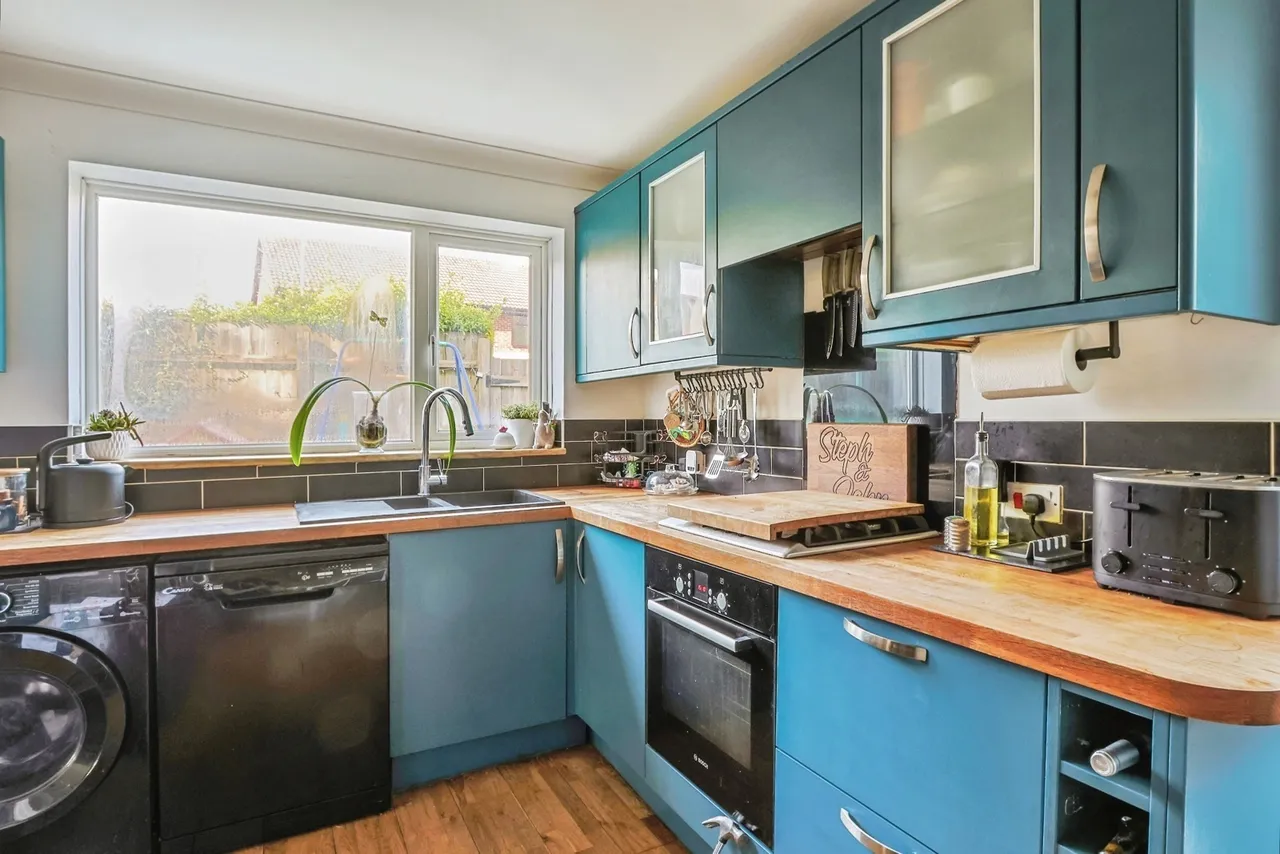 Old Kiln Road, Poole, BH16, photo 4