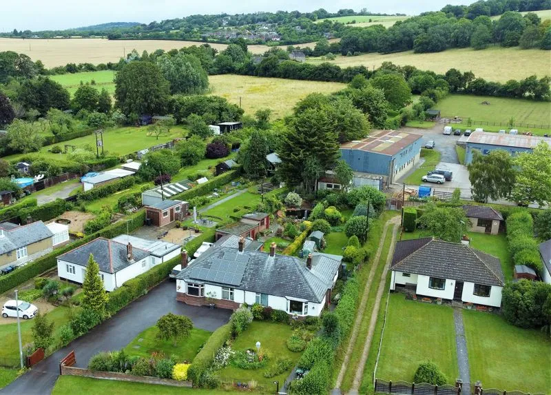 2 bed house for sale — Crownfield Wycombe Road, Saunderton HP27 9NR