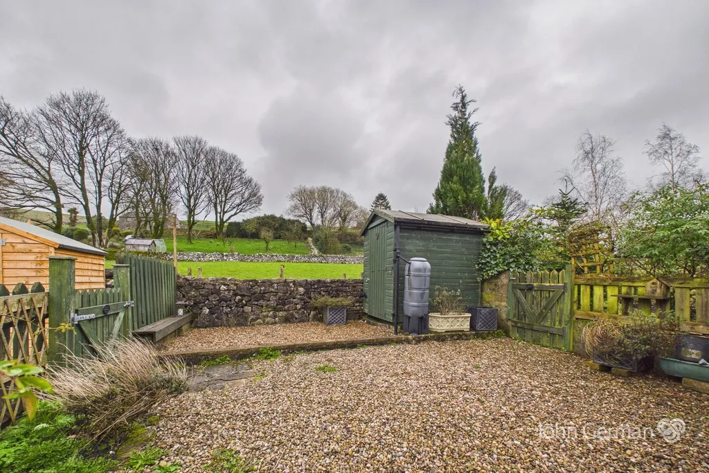 Earl Sterndale, Buxton, photo 5