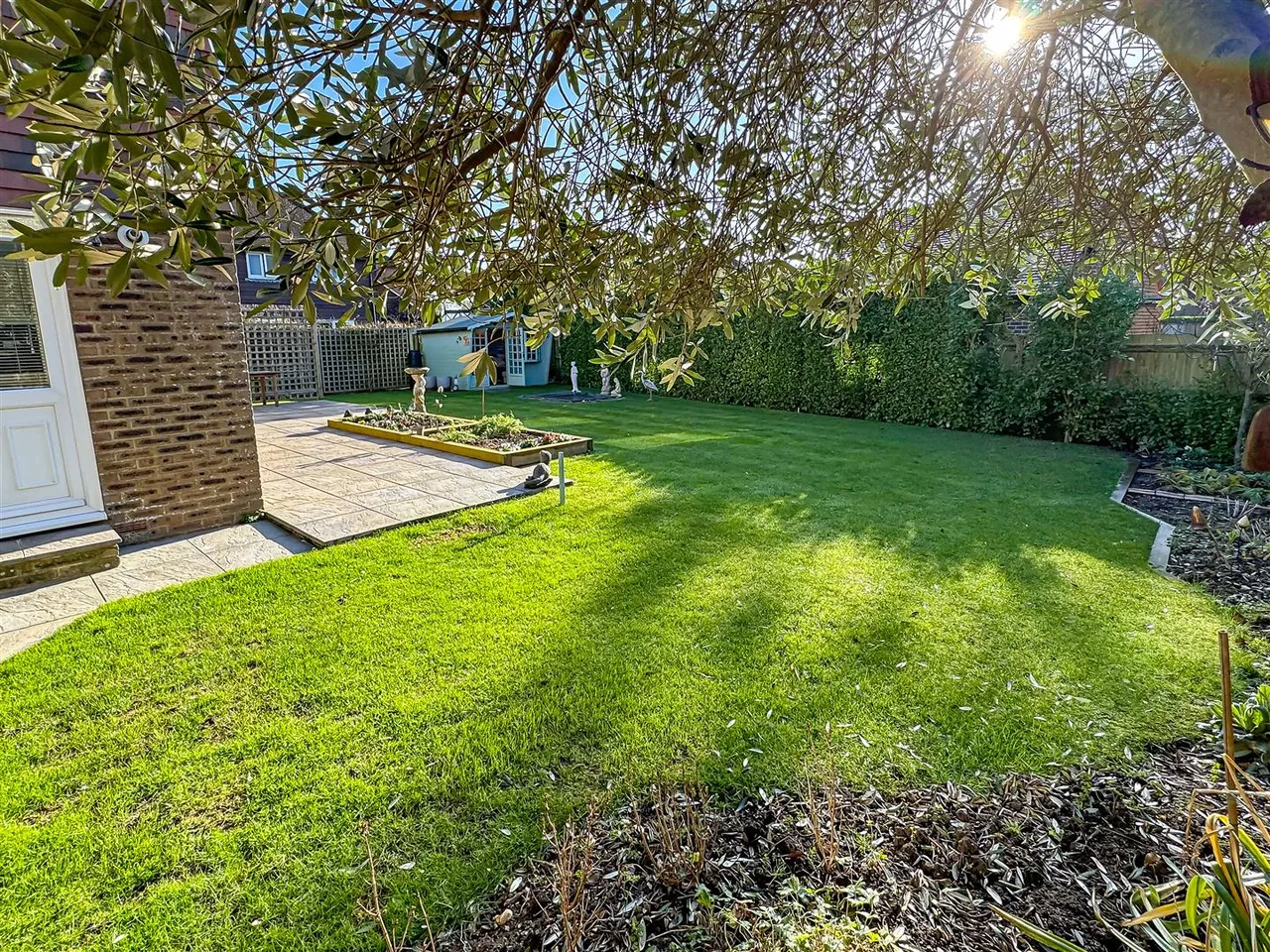 St. Marys Meadow, Yapton, photo 2