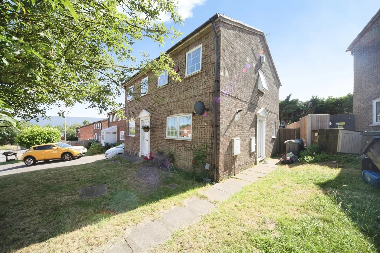 2 bed house for sale, Lindsey Road, Luton, LU2