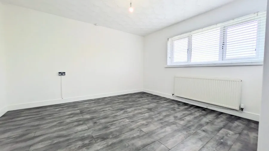 Almond Grove, Merthyr Tydfil, photo 10
