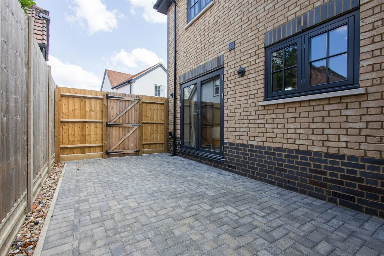Cox's Yard, Rayne Road, Braintree, photo 10